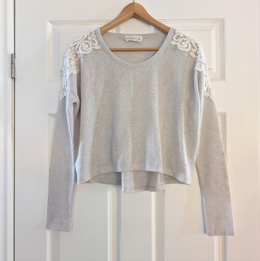 Abercrombie & Fitch boho embroidered cropped sweater size XS